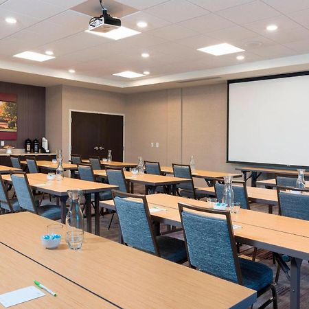 Courtyard By Marriott Mt. Pleasant At Central Michigan University Mount Pleasant Esterno foto
