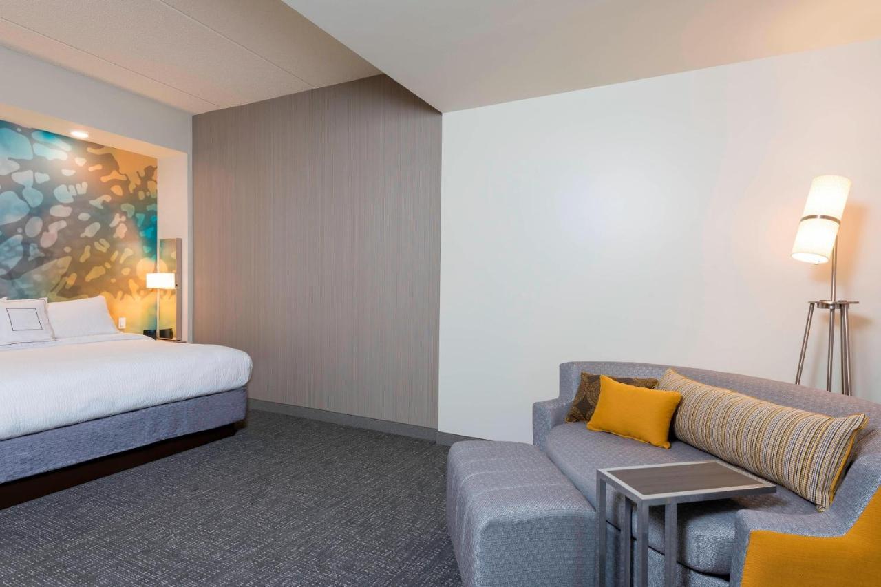 Courtyard By Marriott Mt. Pleasant At Central Michigan University Mount Pleasant Esterno foto