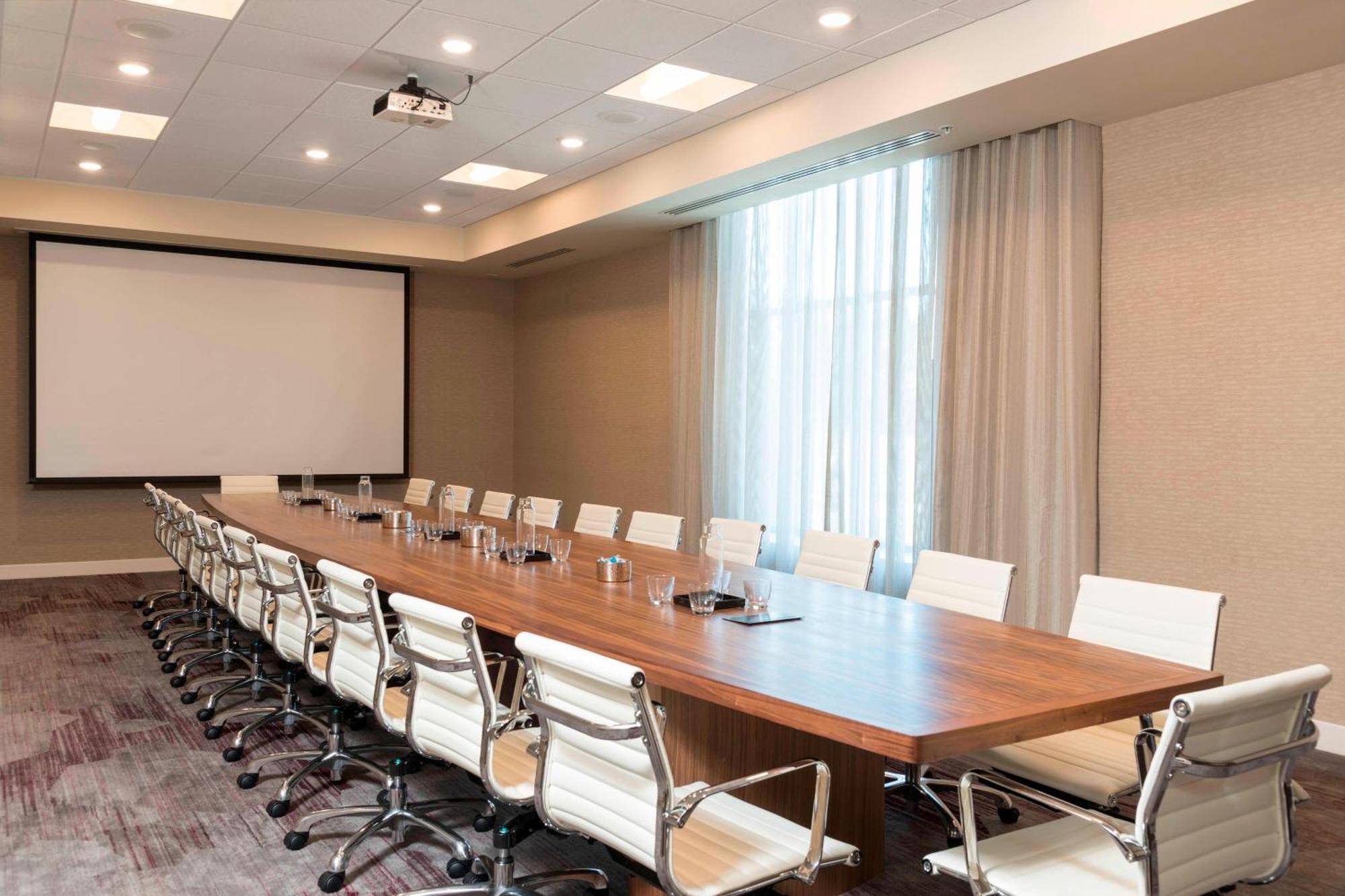 Courtyard By Marriott Mt. Pleasant At Central Michigan University Mount Pleasant Esterno foto