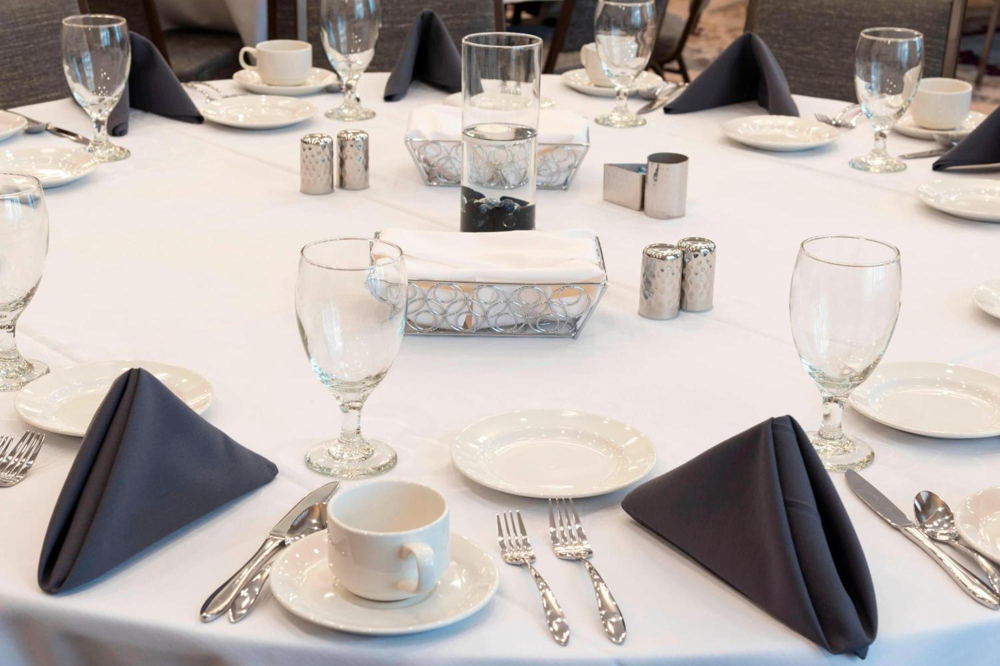 Courtyard By Marriott Mt. Pleasant At Central Michigan University Mount Pleasant Esterno foto